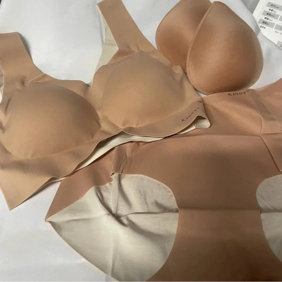 Kissy Boutique Bra Vest and Panties Set Nude NWT - Picture 4 of 11